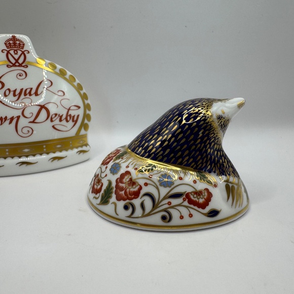Royal Crown Derby Collector's Guild 1995 Exclusive Mole. Boxed with Gold Stopper - Picture 5 of 11